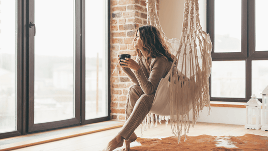 From Couch to Café: How Cashmere Loungewear Became the Uniform of Modern Ease
