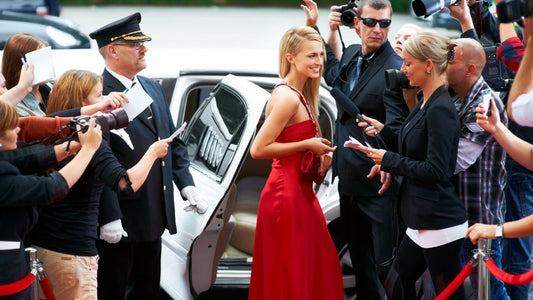 Why Celebrities Love Cashmere – The Timeless Luxury Behind Their Off-Duty Style